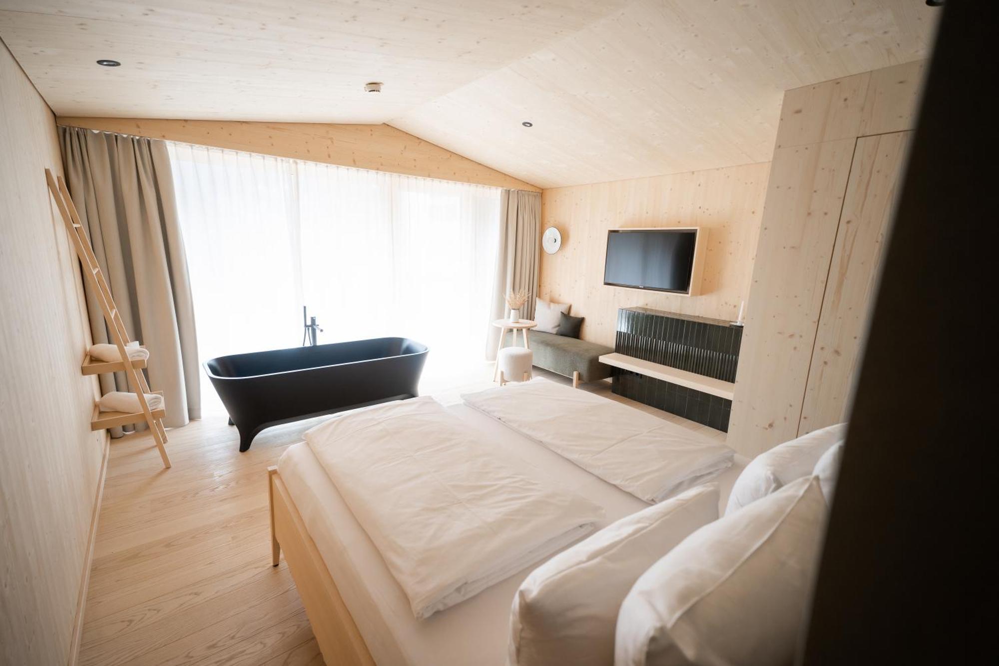 Amrai Suites Schruns Eksteriør billede